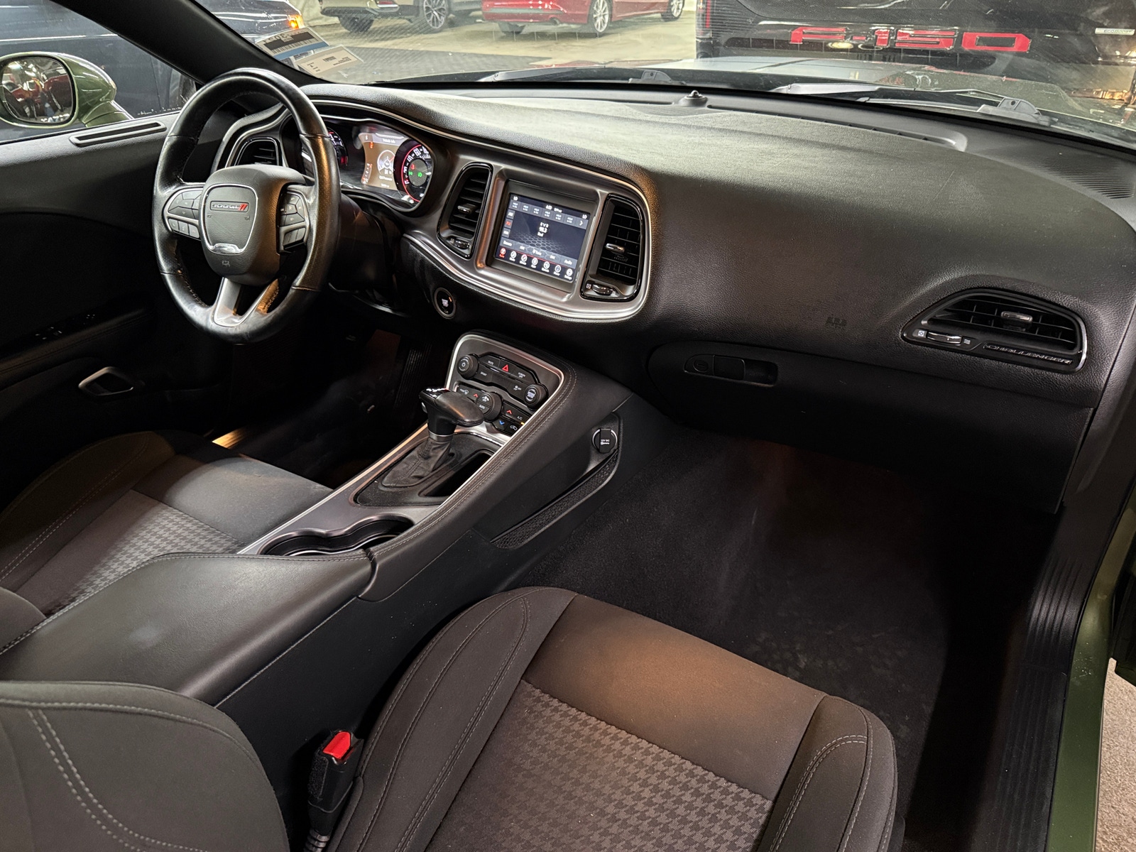 Thumbnail: 2019 Dodge Challenger - 3
