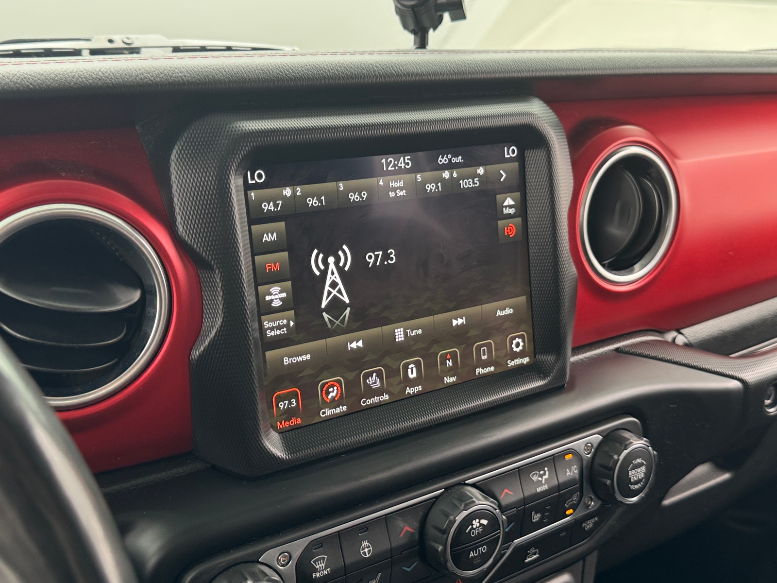 Thumbnail: 2022 Jeep Gladiator - 3