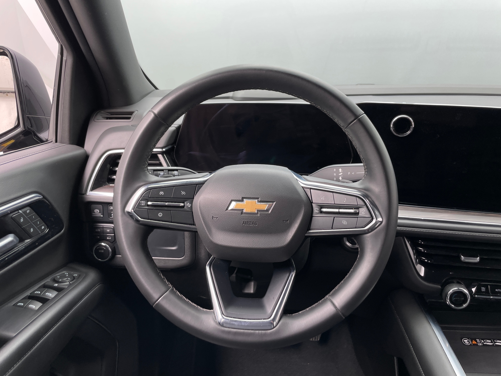 Thumbnail: 2025 Chevrolet Tahoe - 4