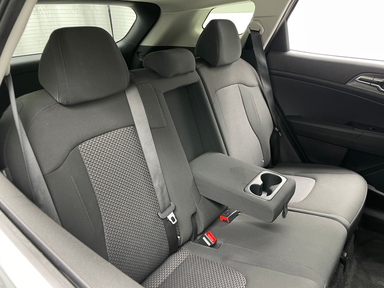 Thumbnail: 2025 Kia Sportage - 6