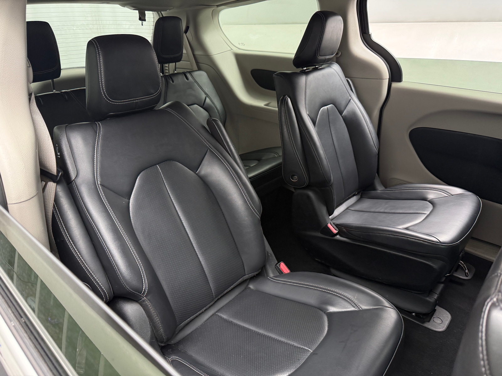 Thumbnail: 2024 Chrysler Pacifica - 5