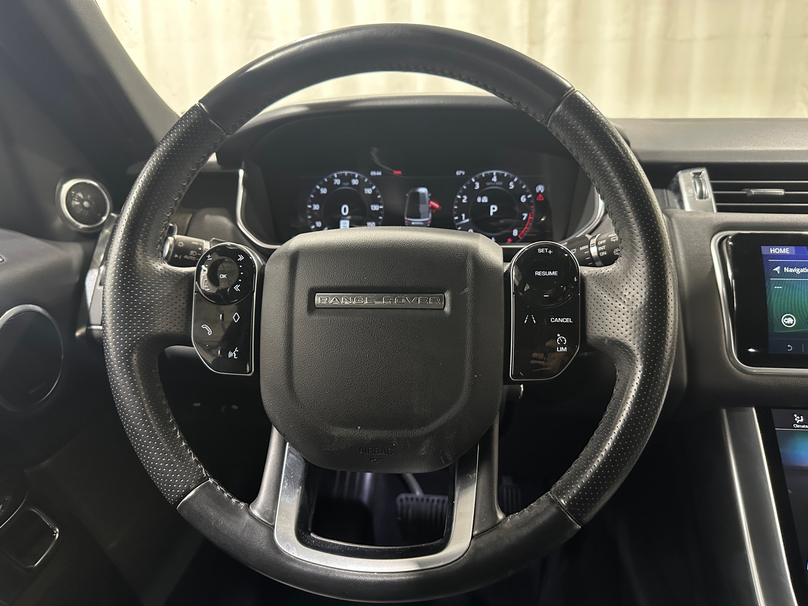 Thumbnail: 2020 Land Rover Range Rover Sport - 4