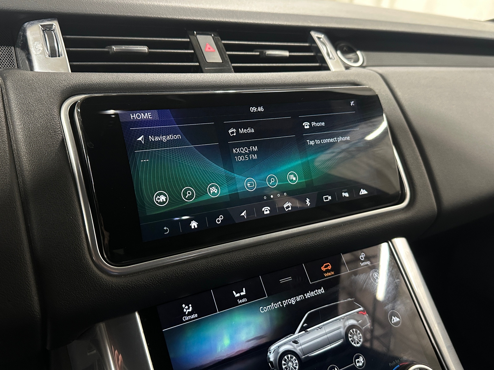 Thumbnail: 2020 Land Rover Range Rover Sport - 3