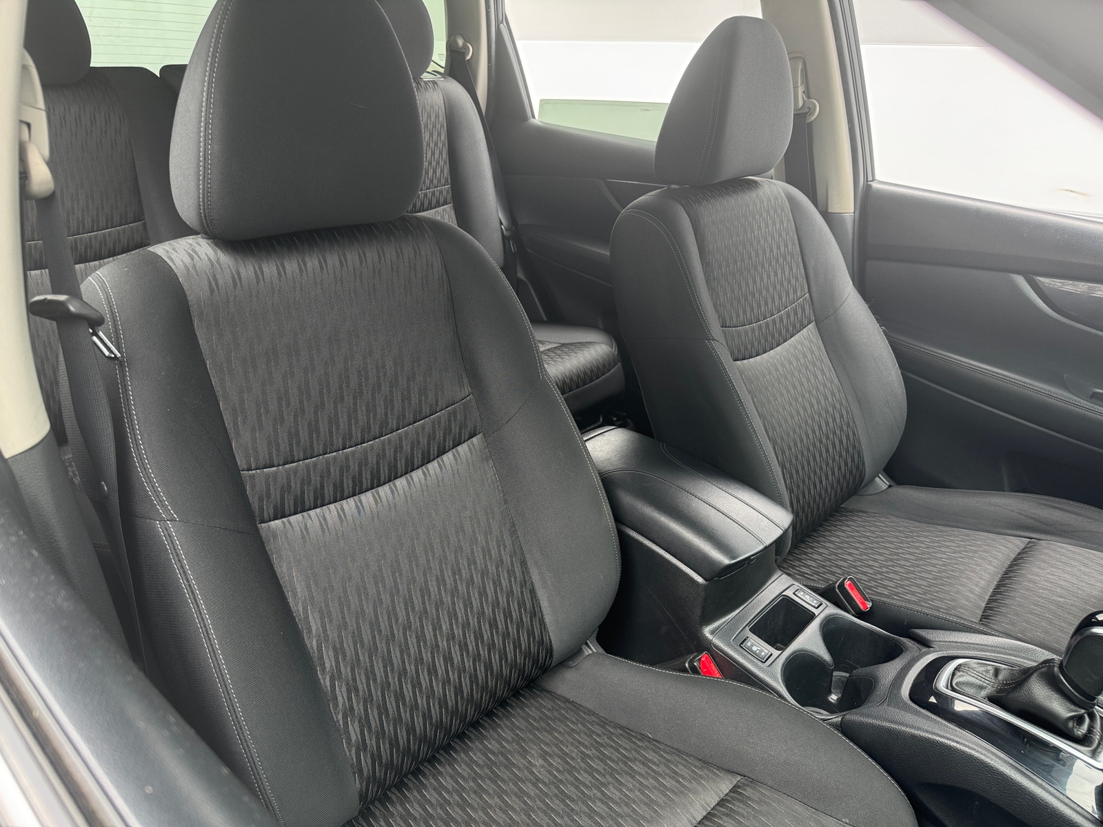 Thumbnail: 2019 Nissan Rogue - 2