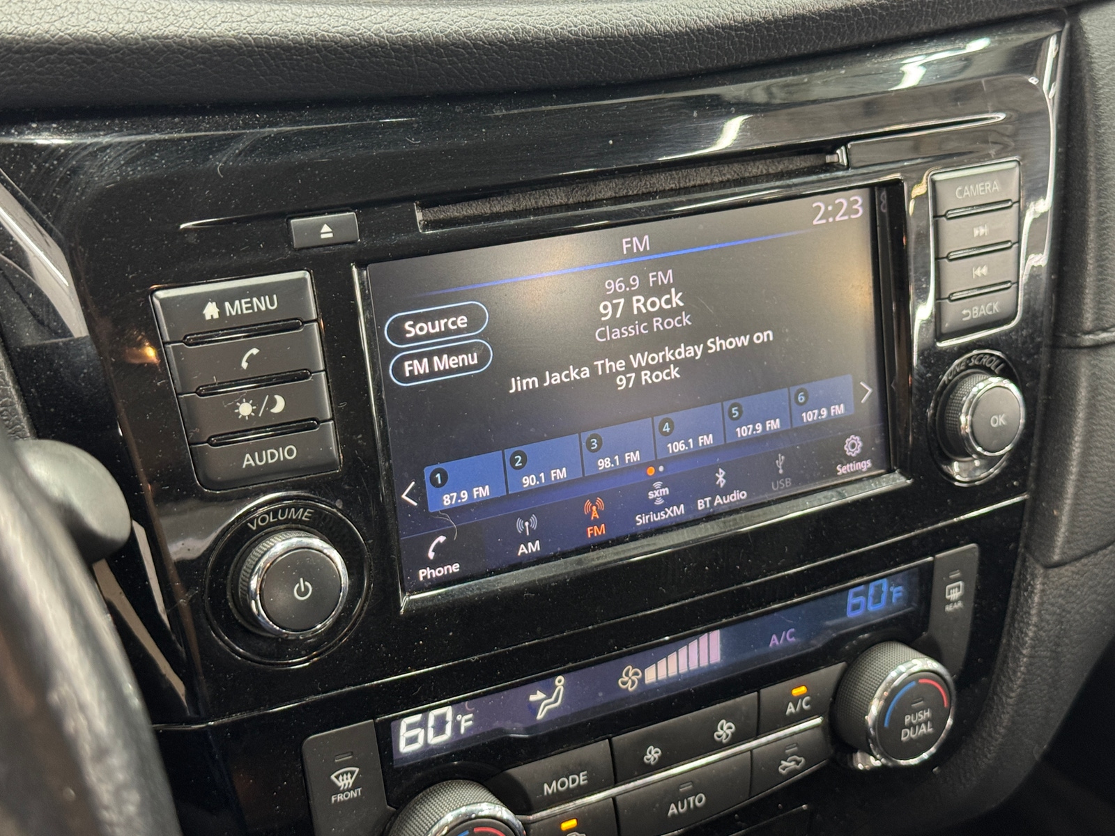 Thumbnail: 2019 Nissan Rogue - 4