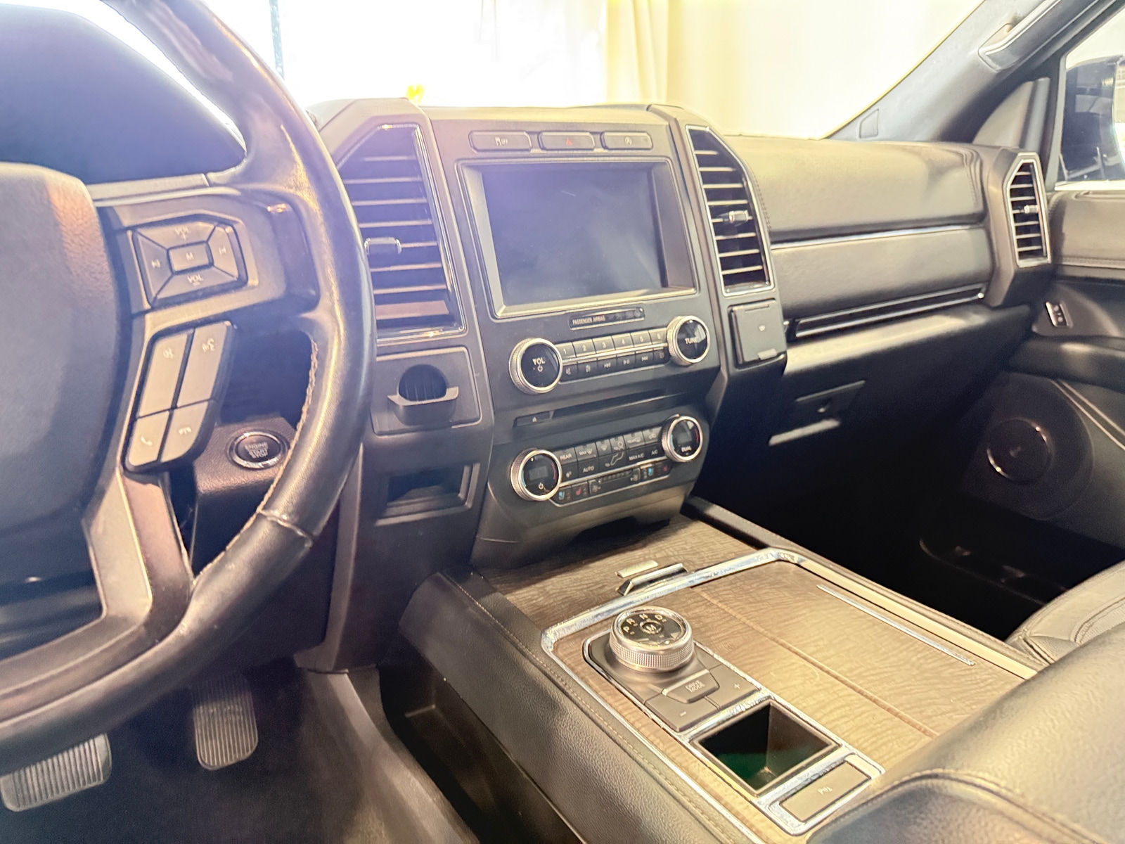 Thumbnail: 2018 Ford Expedition - 3