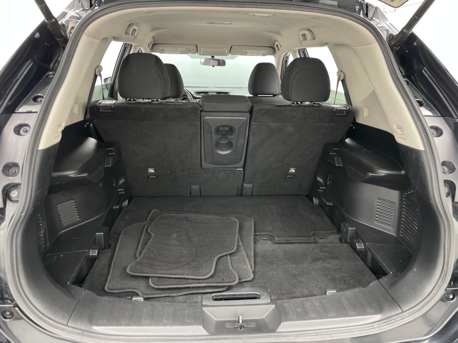 Thumbnail: 2018 Nissan Rogue - 7