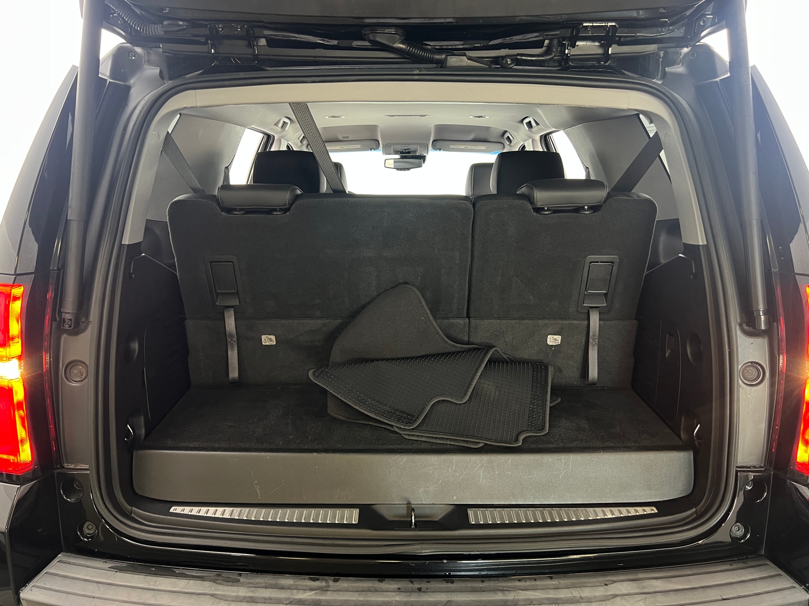 Thumbnail: 2018 Chevrolet Tahoe - 6