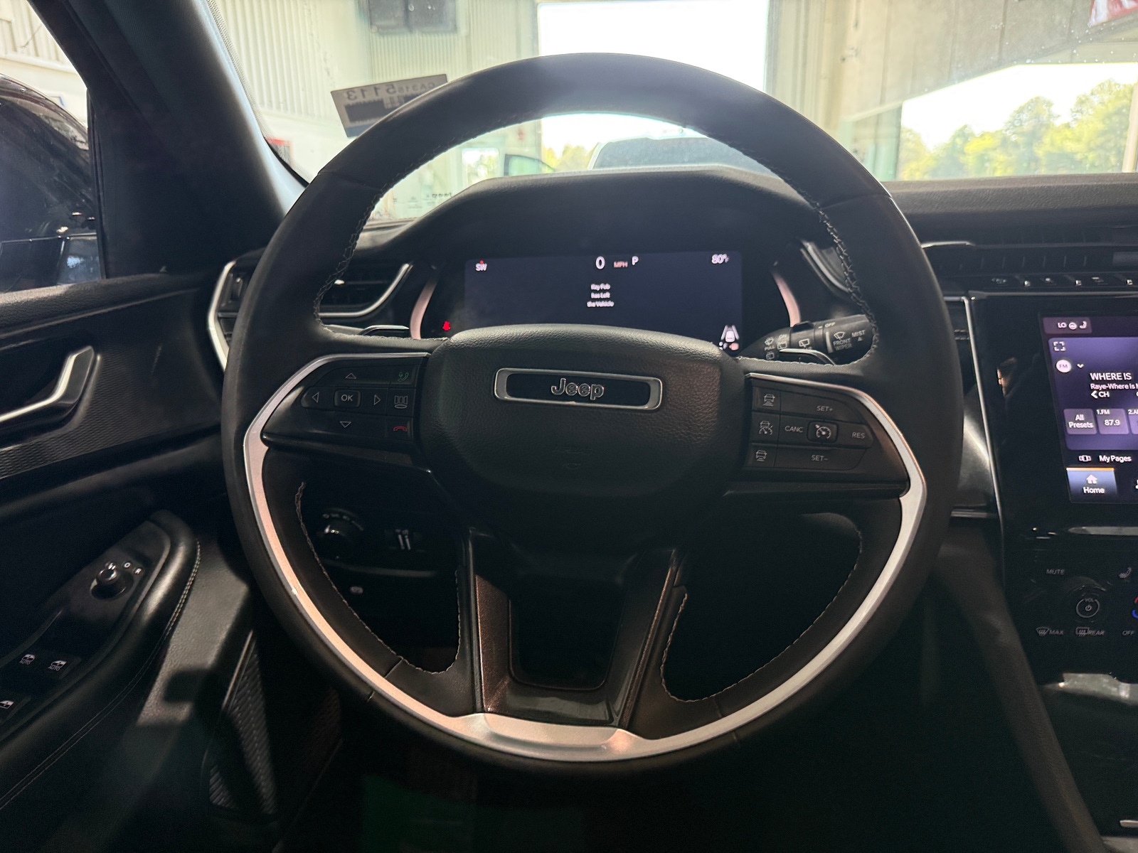 Thumbnail: 2023 Jeep Grand Cherokee - 5