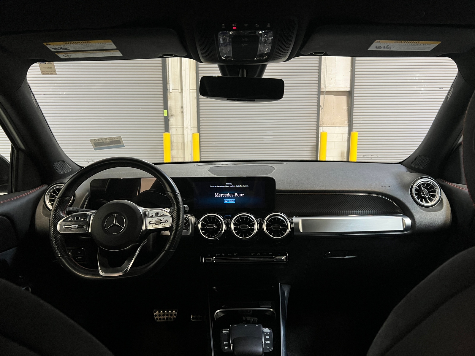 Thumbnail: 2023 Mercedes-Benz GLB - 2