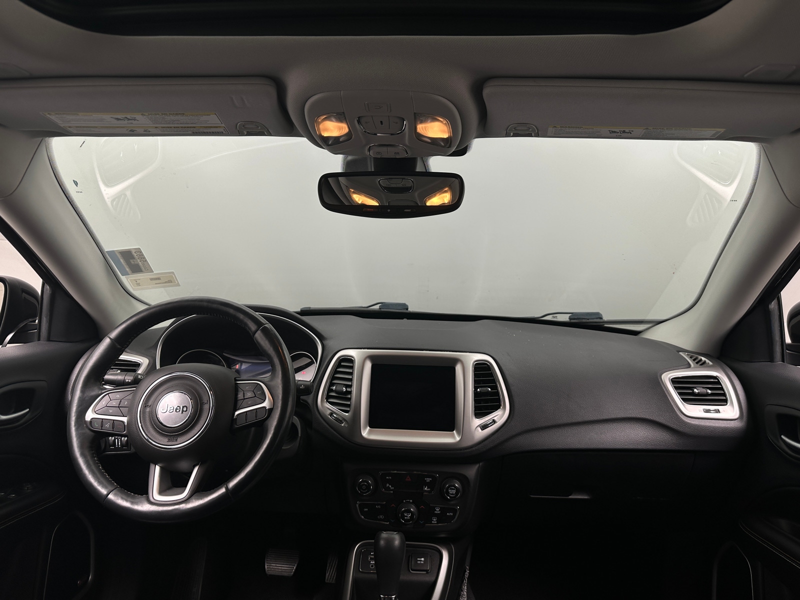 Thumbnail: 2017 Jeep Compass - 3