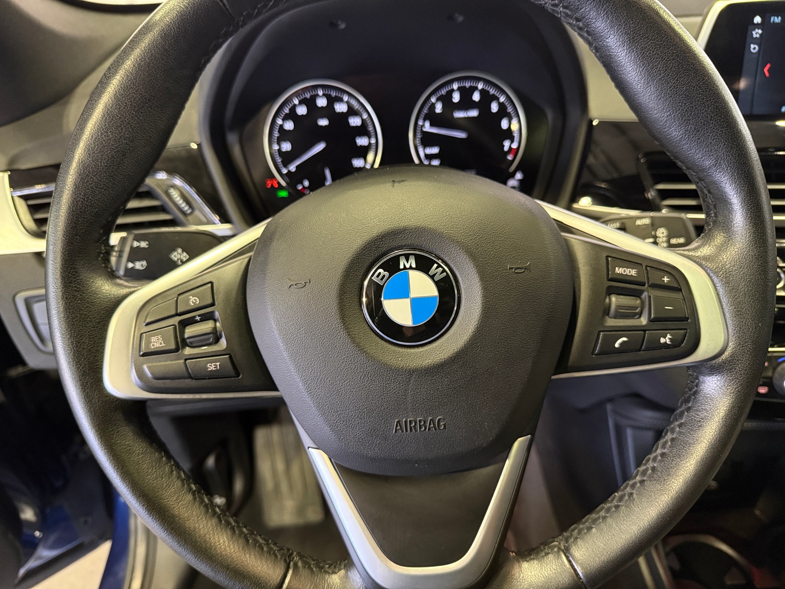 Thumbnail: 2019 BMW X1 - 4