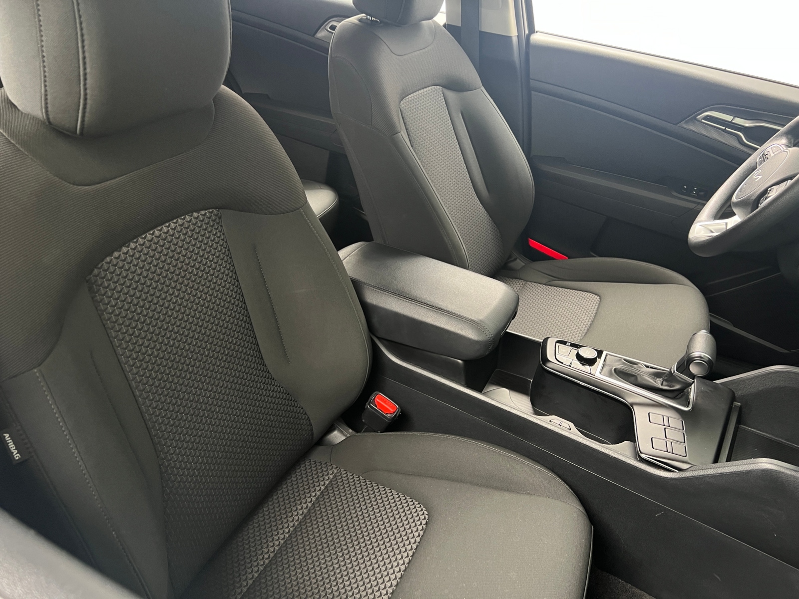 Thumbnail: 2025 Kia Sportage - 2