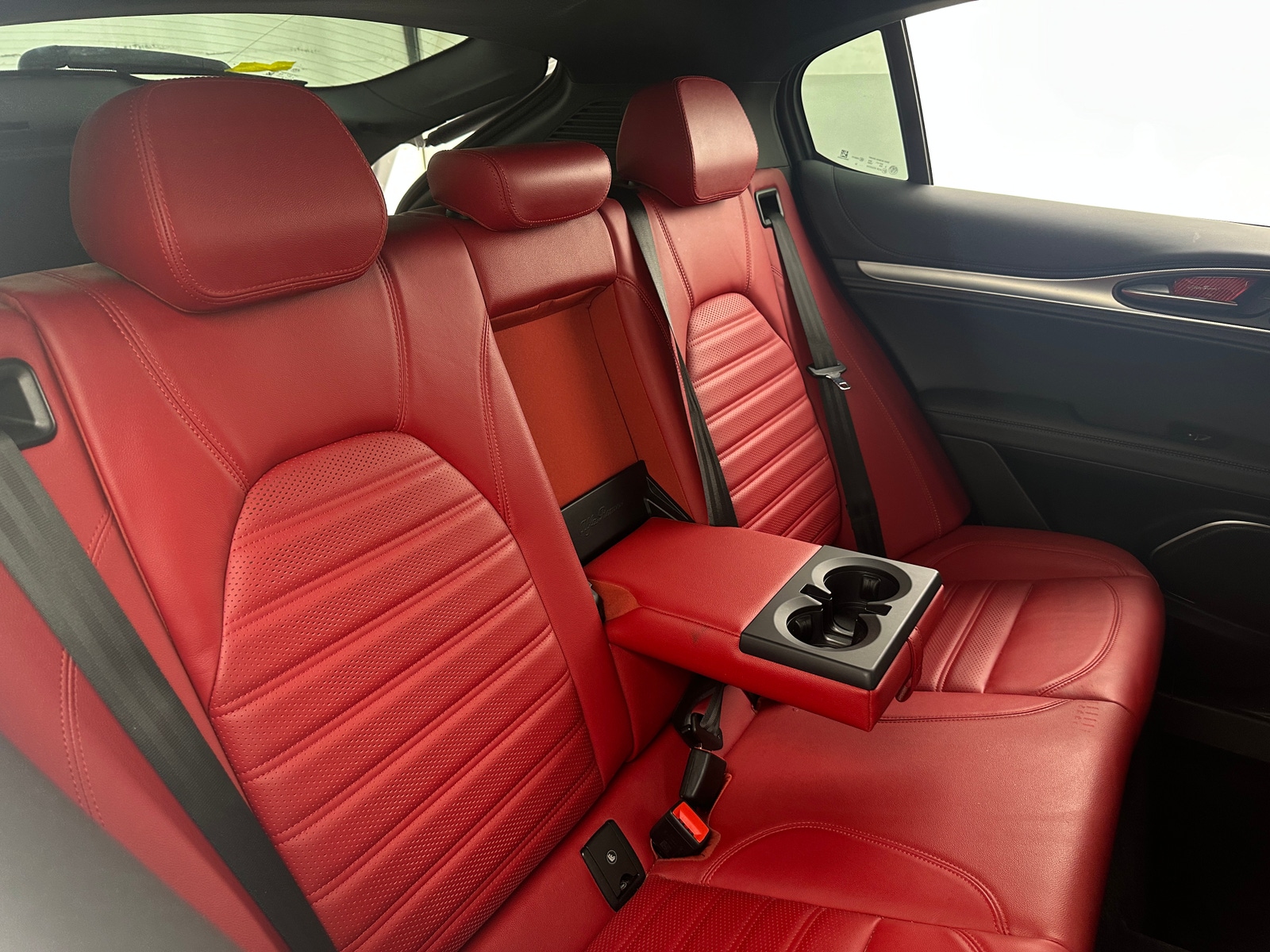 Thumbnail: 2023 Alfa Romeo Stelvio - 5