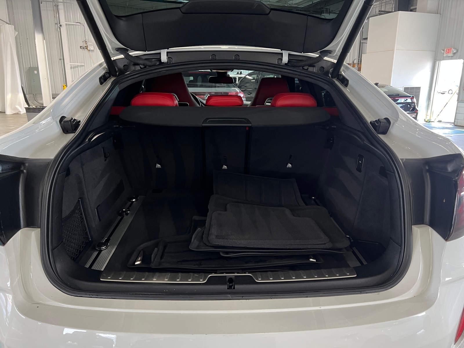 Thumbnail: 2016 BMW X6 - 6