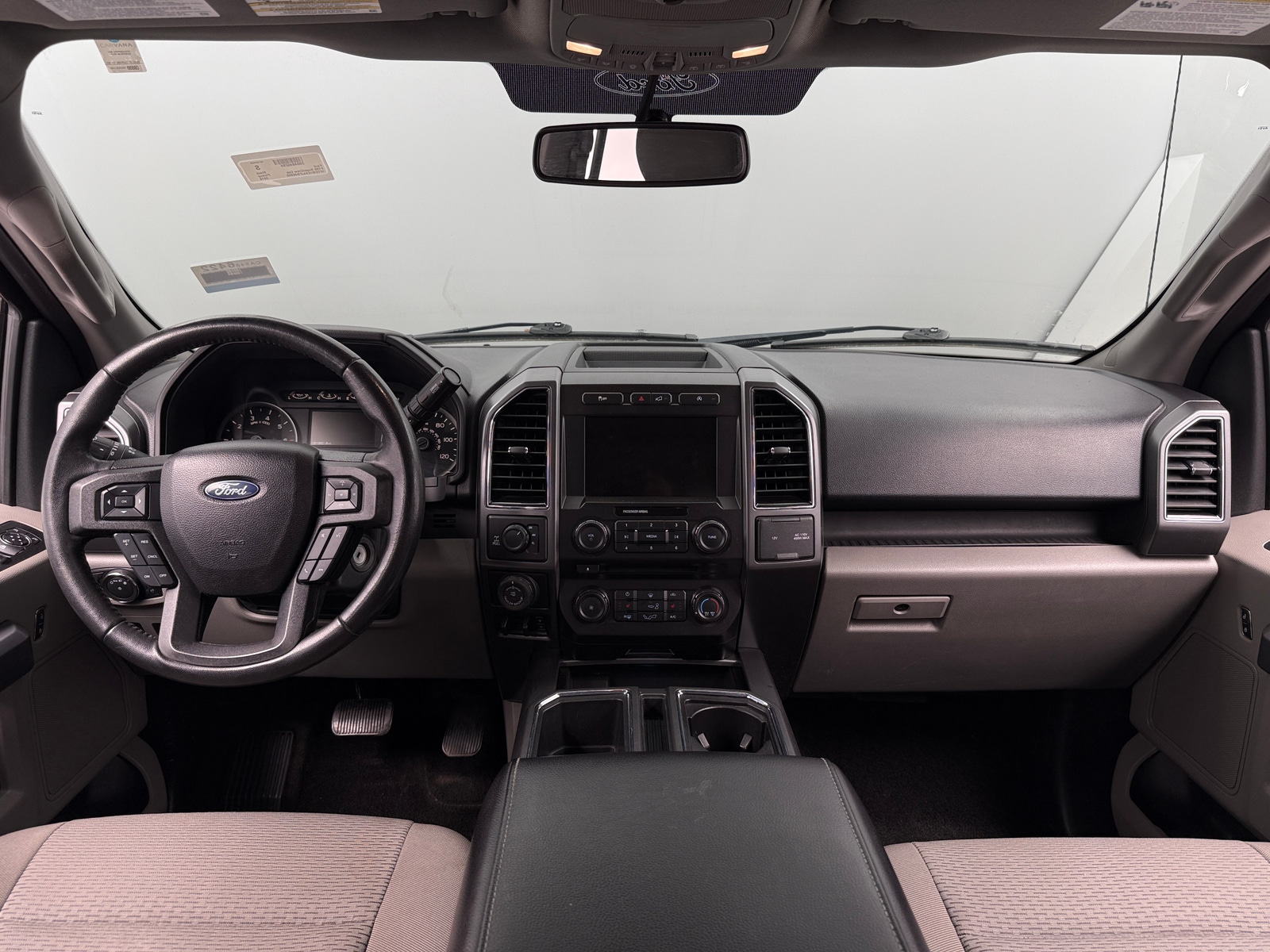 Thumbnail: 2018 Ford Econoline - 3