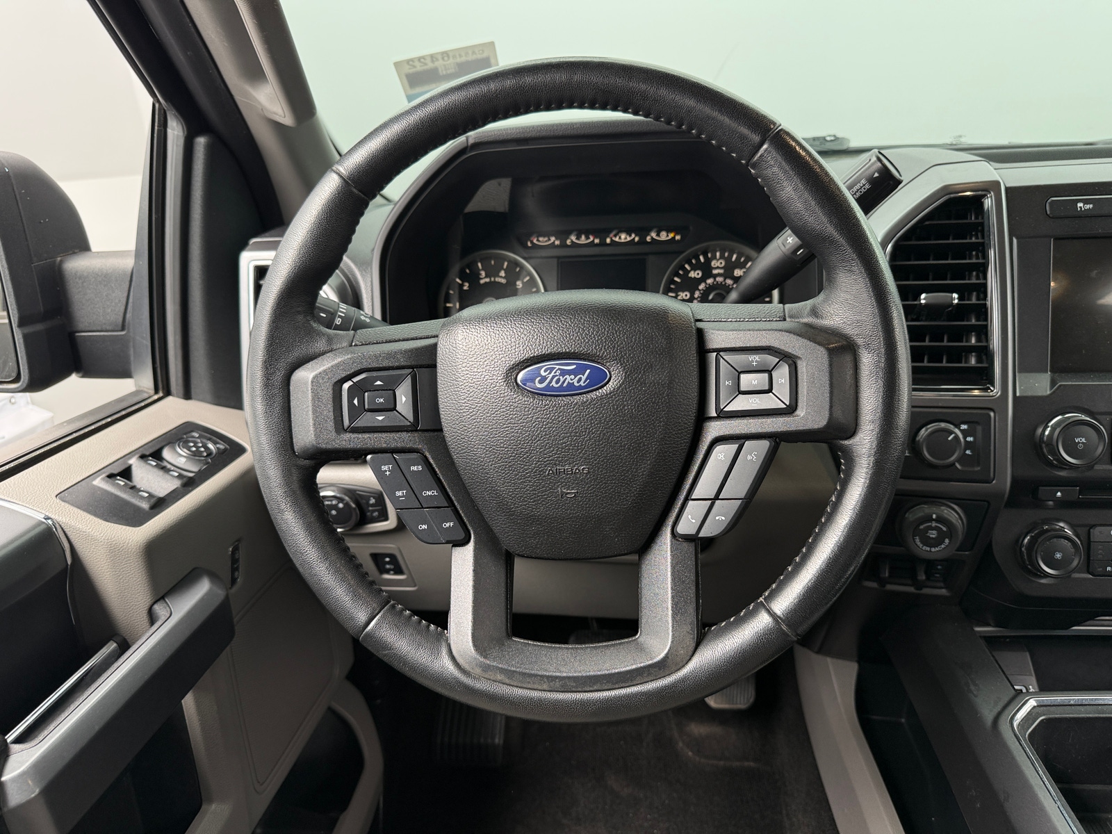 Thumbnail: 2018 Ford Econoline - 5