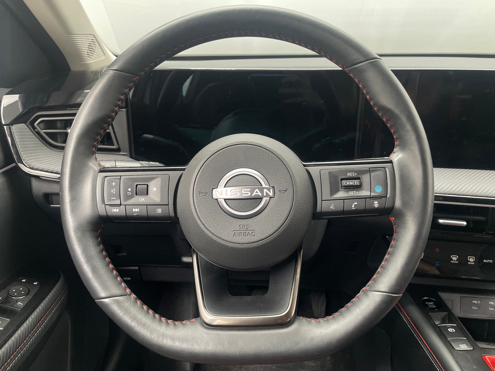 Thumbnail: 2025 Nissan Kicks - 4