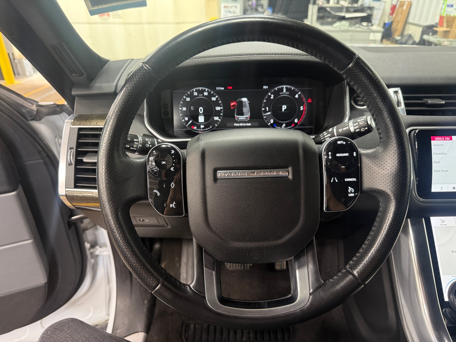 Thumbnail: 2018 Land Rover Range Rover Sport - 4