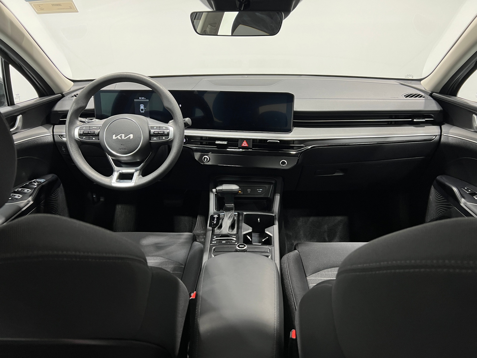 Thumbnail: 2025 Kia K5 - 3