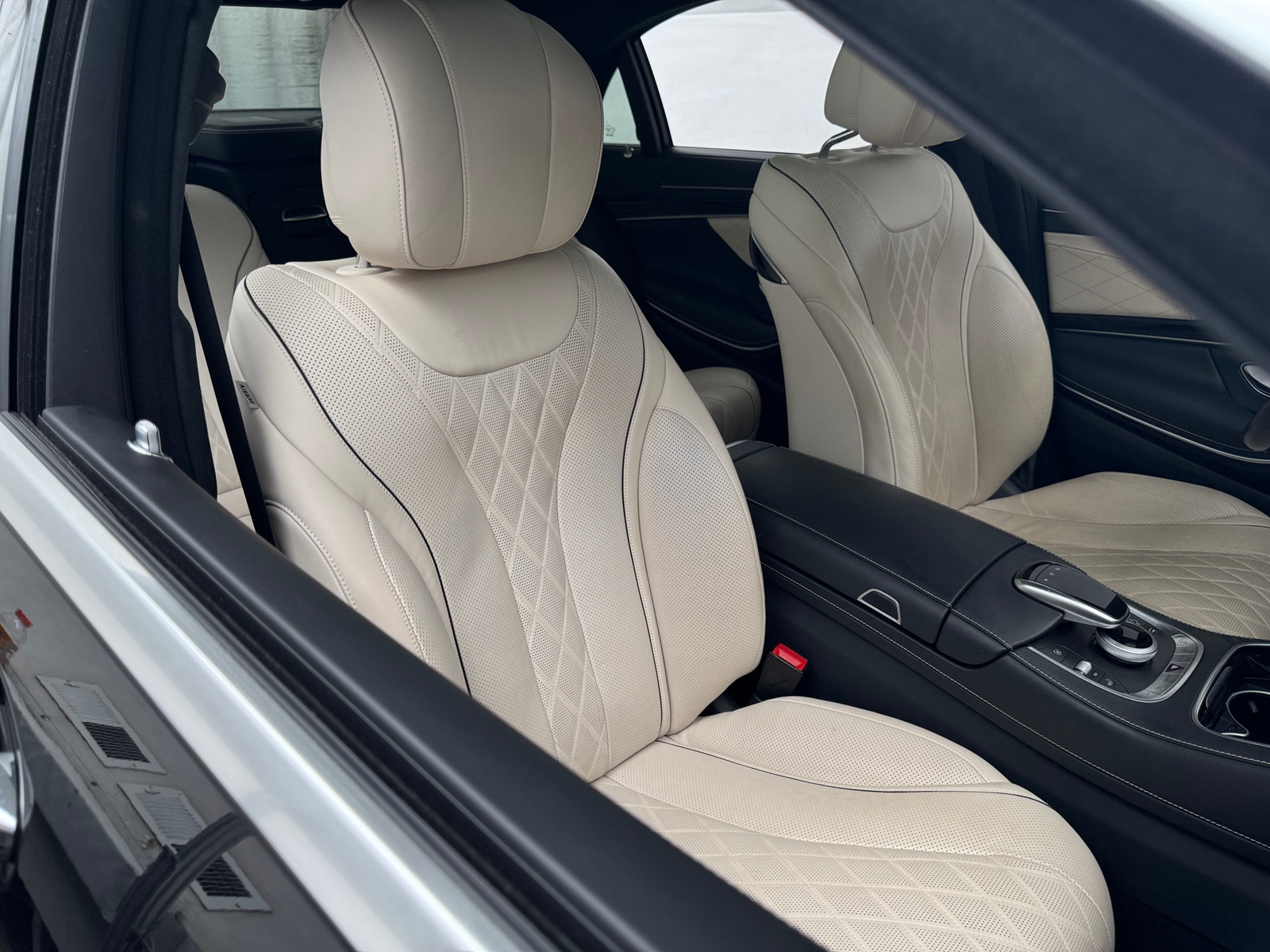 Thumbnail: 2015 Mercedes-Benz S-Class - 2
