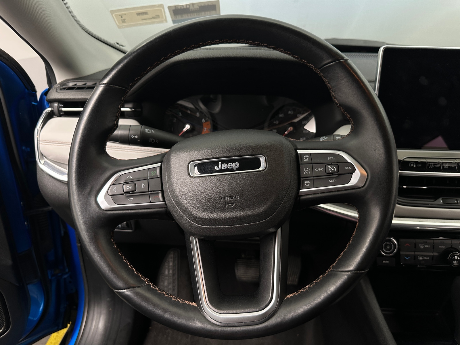 Thumbnail: 2022 Jeep Compass - 4