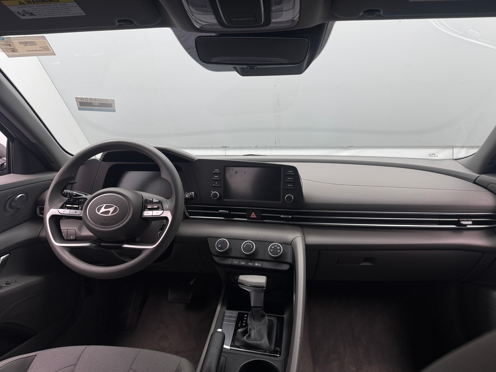 Thumbnail: 2024 Hyundai Elantra - 3