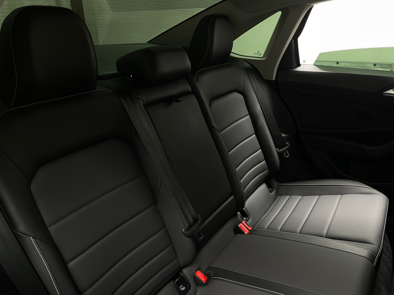 Thumbnail: 2024 Volkswagen Jetta - 5