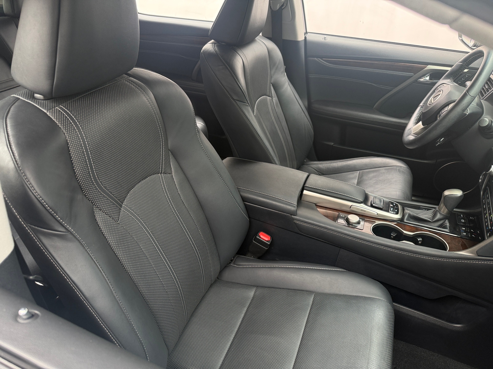 Thumbnail: 2016 Lexus RX - 2