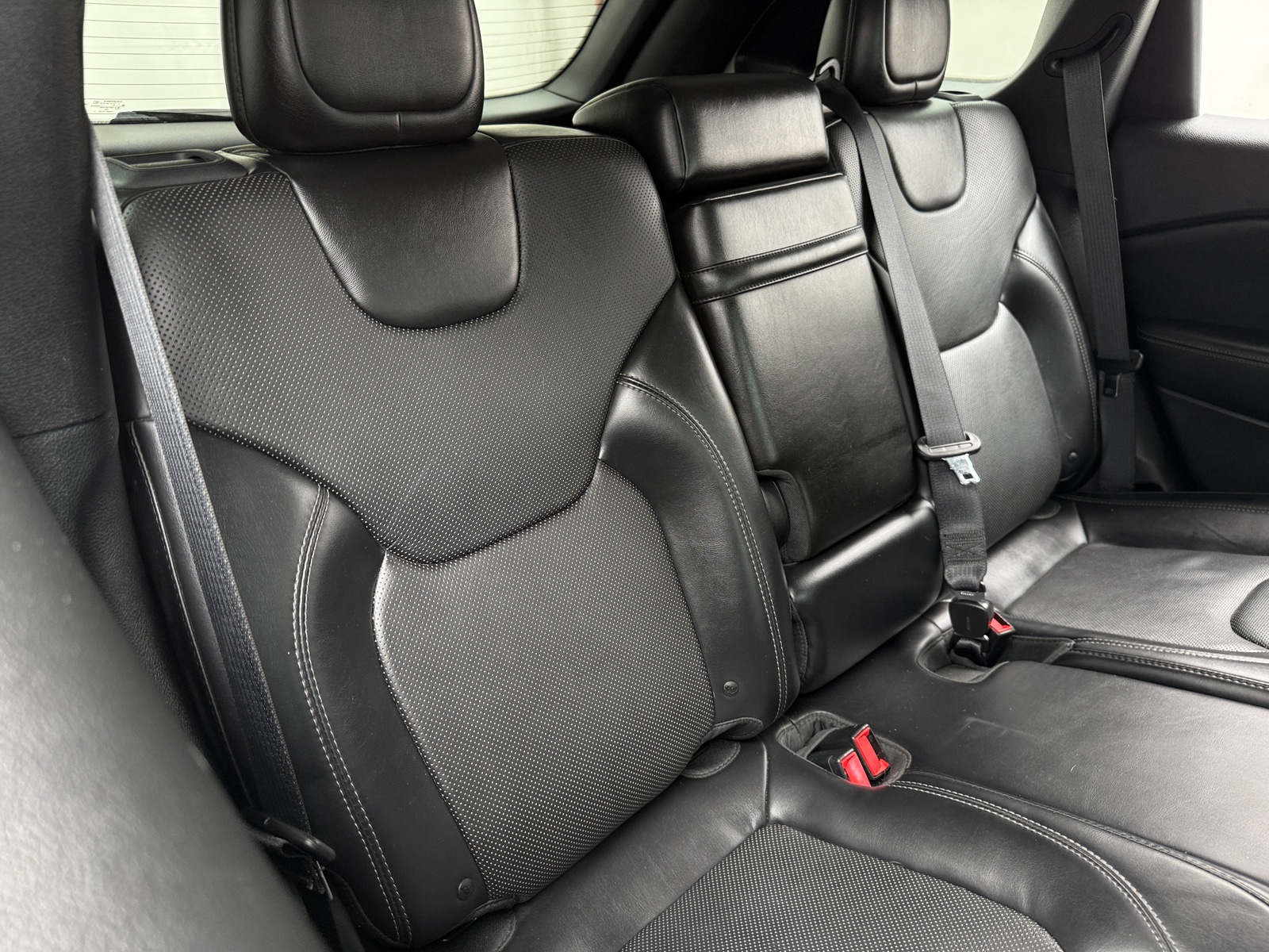 Thumbnail: 2019 Jeep Cherokee - 5