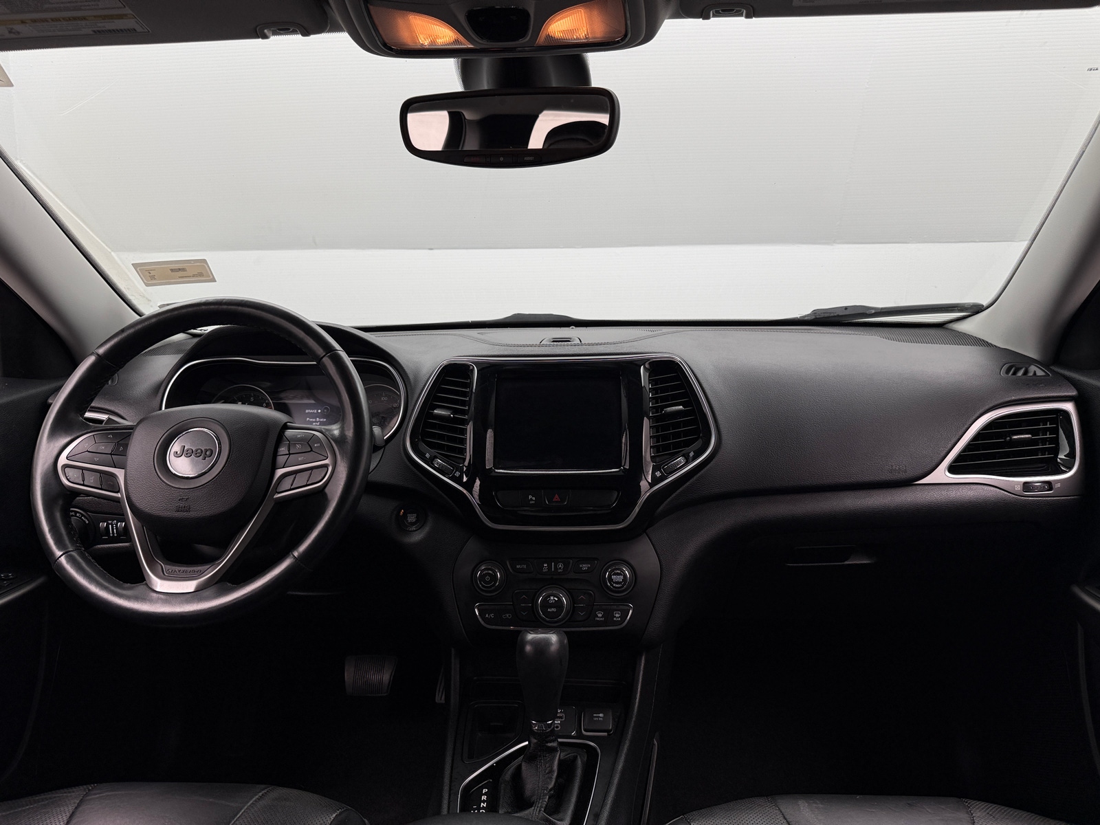 Thumbnail: 2019 Jeep Cherokee - 2