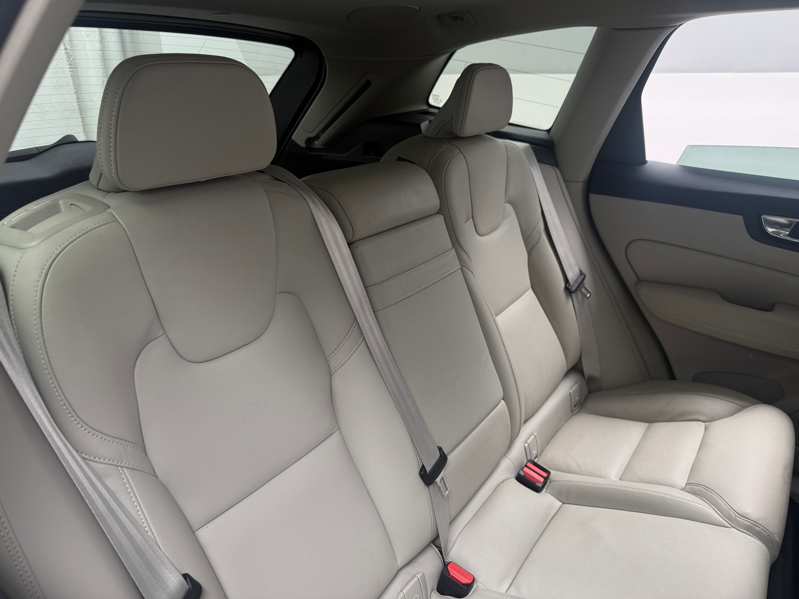 Thumbnail: 2021 Volvo XC60 - 5