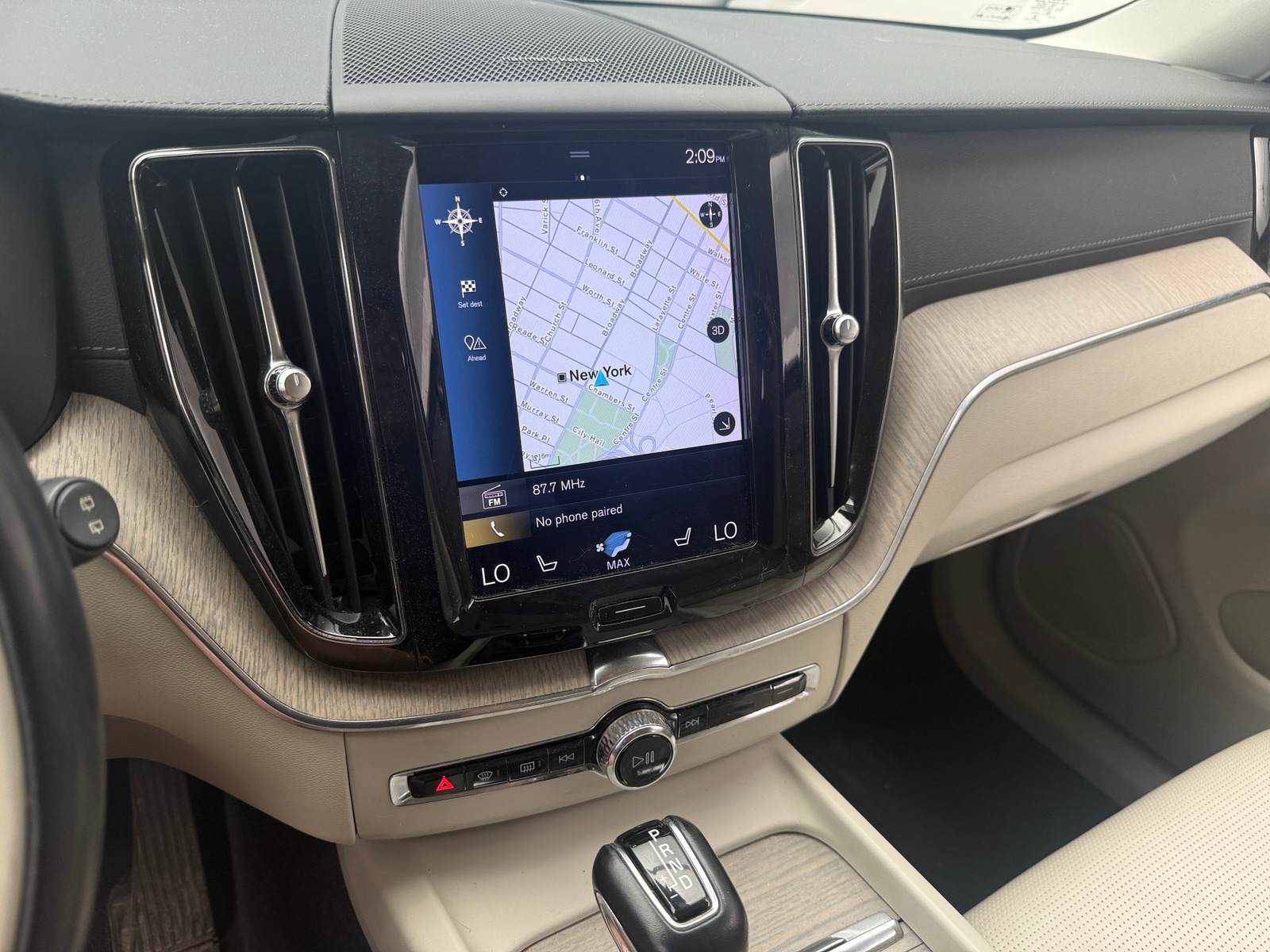 Thumbnail: 2021 Volvo XC60 - 3