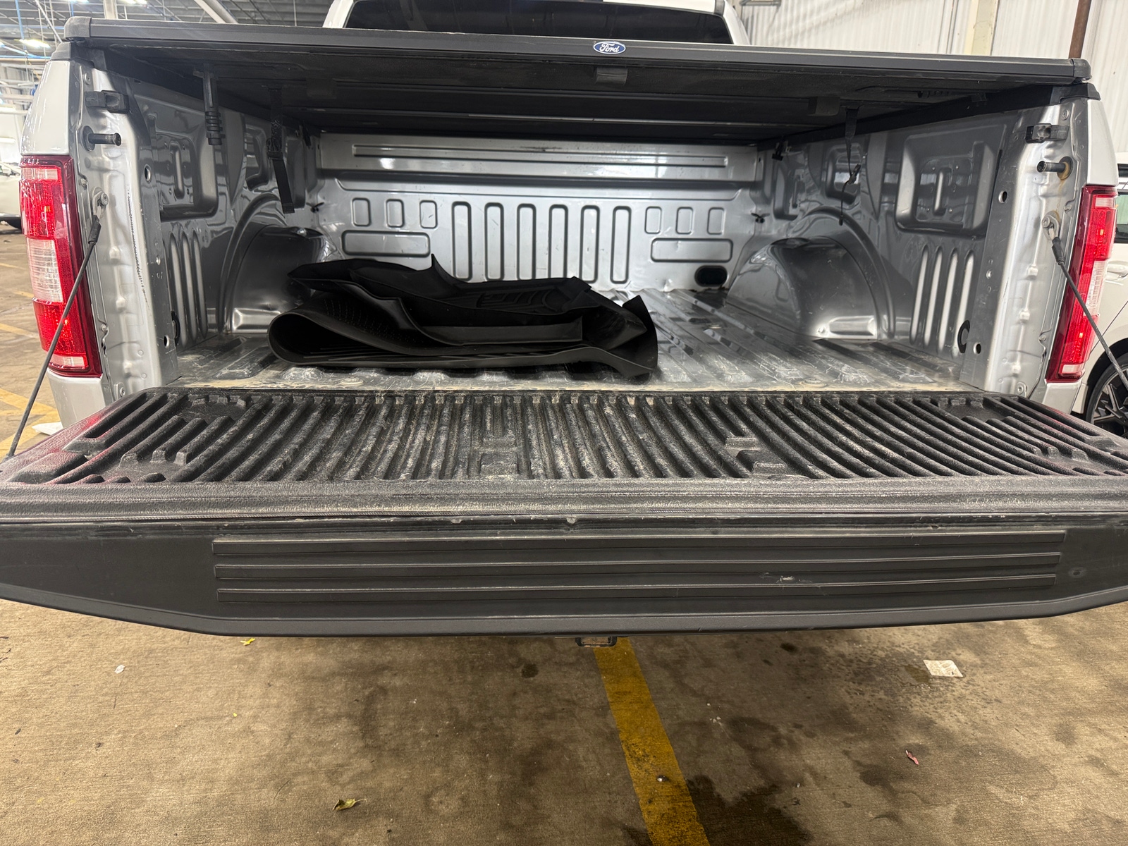 Thumbnail: 2019 Ford Econoline - 7