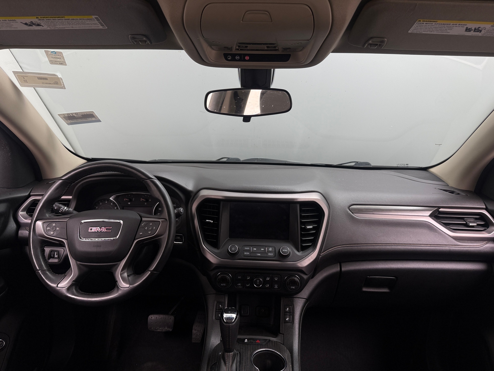 Thumbnail: 2017 GMC Acadia - 3
