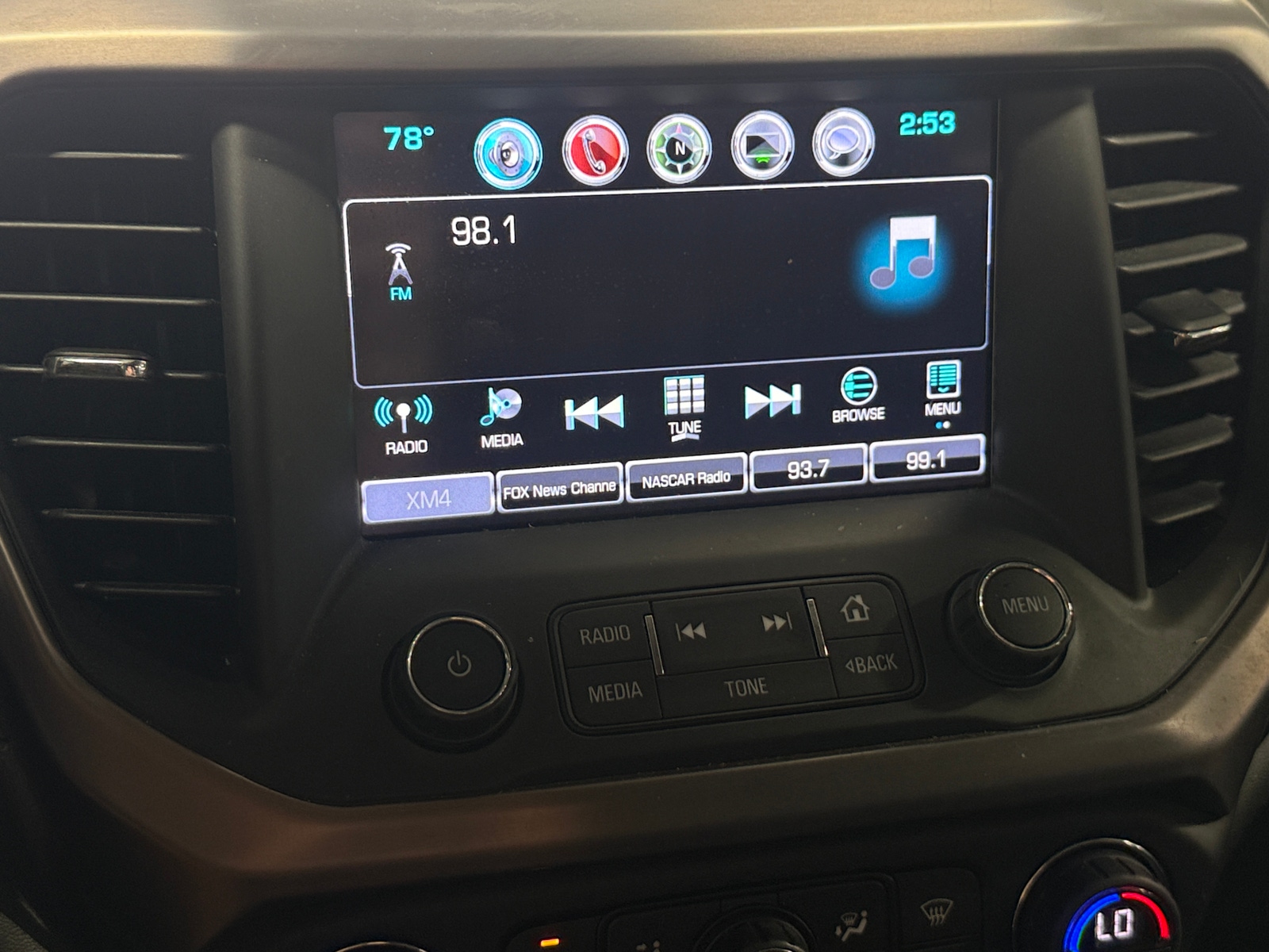 Thumbnail: 2017 GMC Acadia - 4