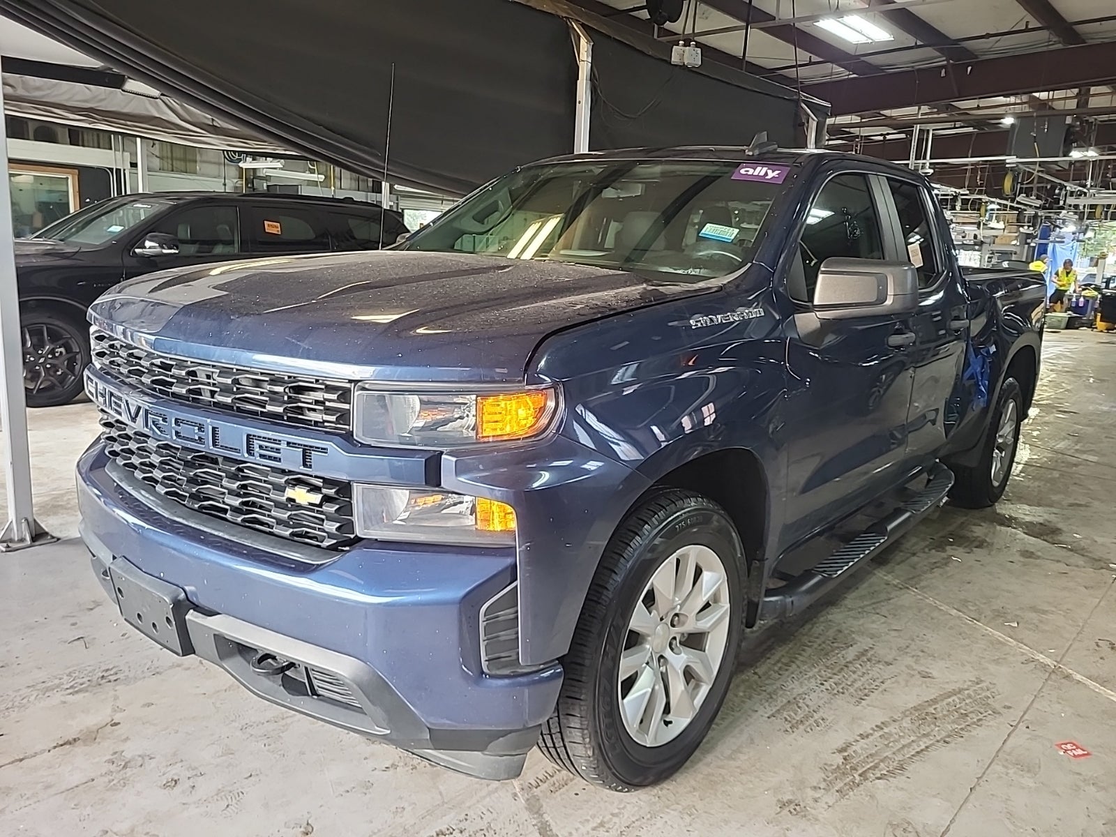 2021 Chevrolet Silverado 1500 2WD Double Cab 147" Custom