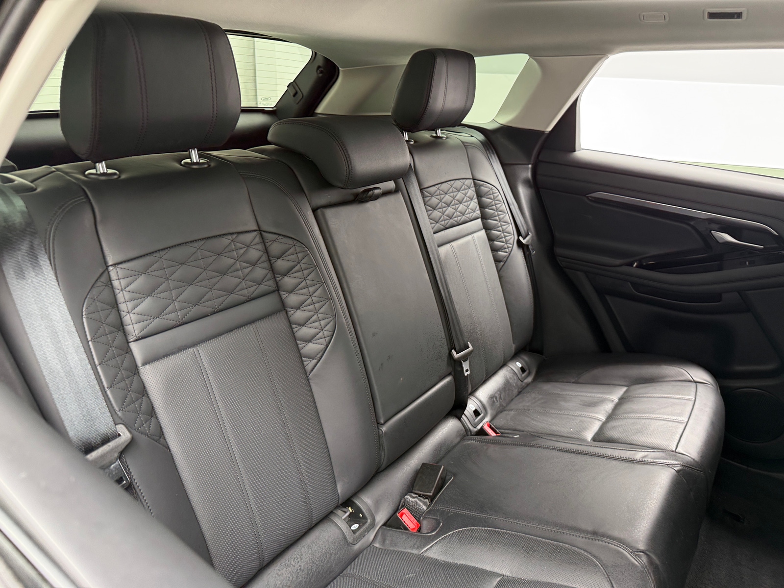 Thumbnail: 2020 Land Rover Range Rover Evoque - 5