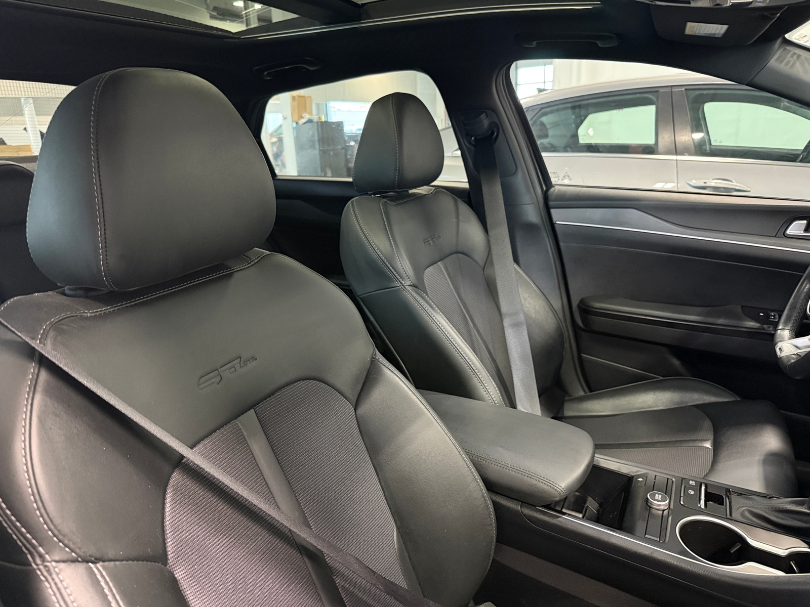 Thumbnail: 2023 Kia K5 - 2