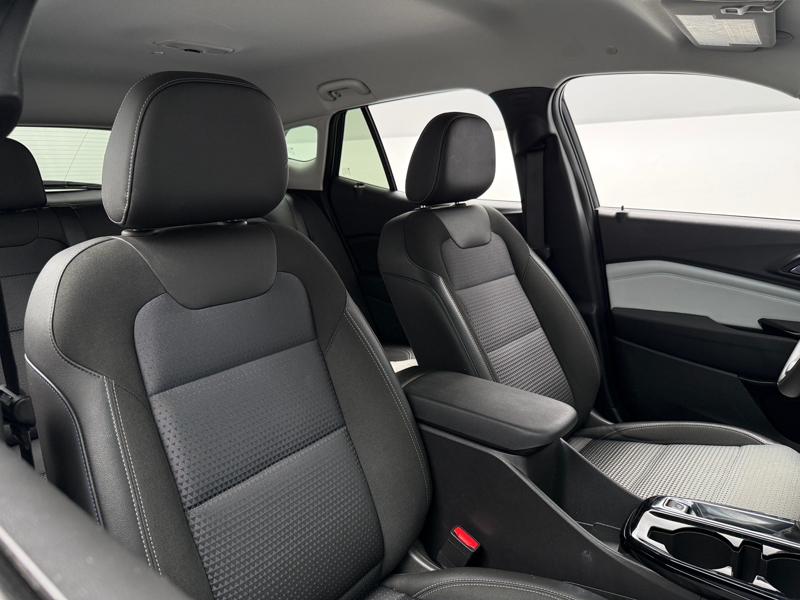 Thumbnail: 2025 Chevrolet Trax - 2