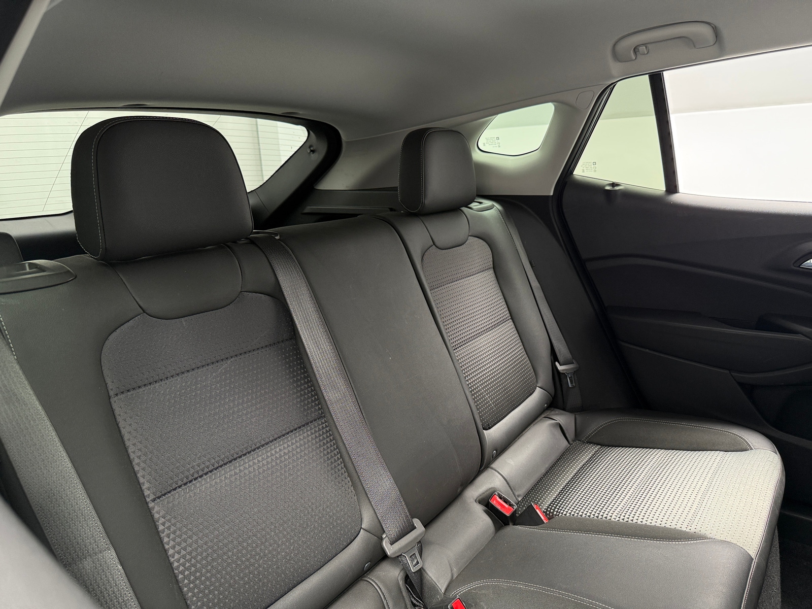 Thumbnail: 2025 Chevrolet Trax - 6