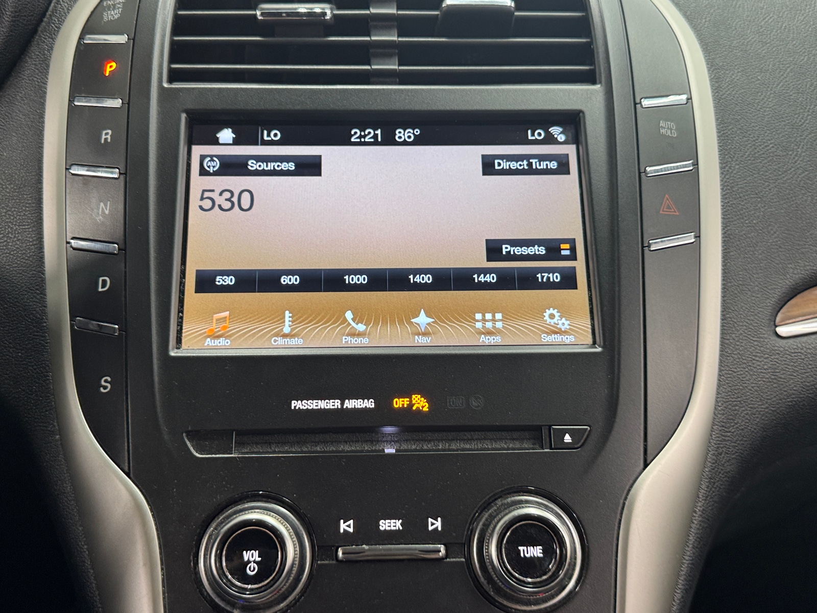 Thumbnail: 2017 Lincoln MKC - 3