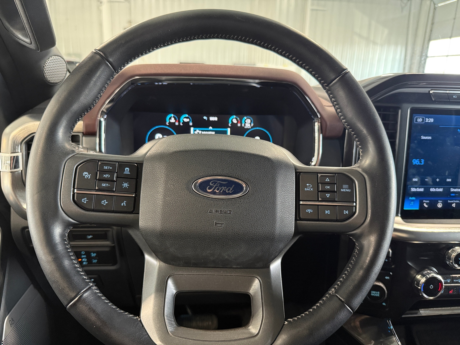 Thumbnail: 2022 Ford Econoline - 4