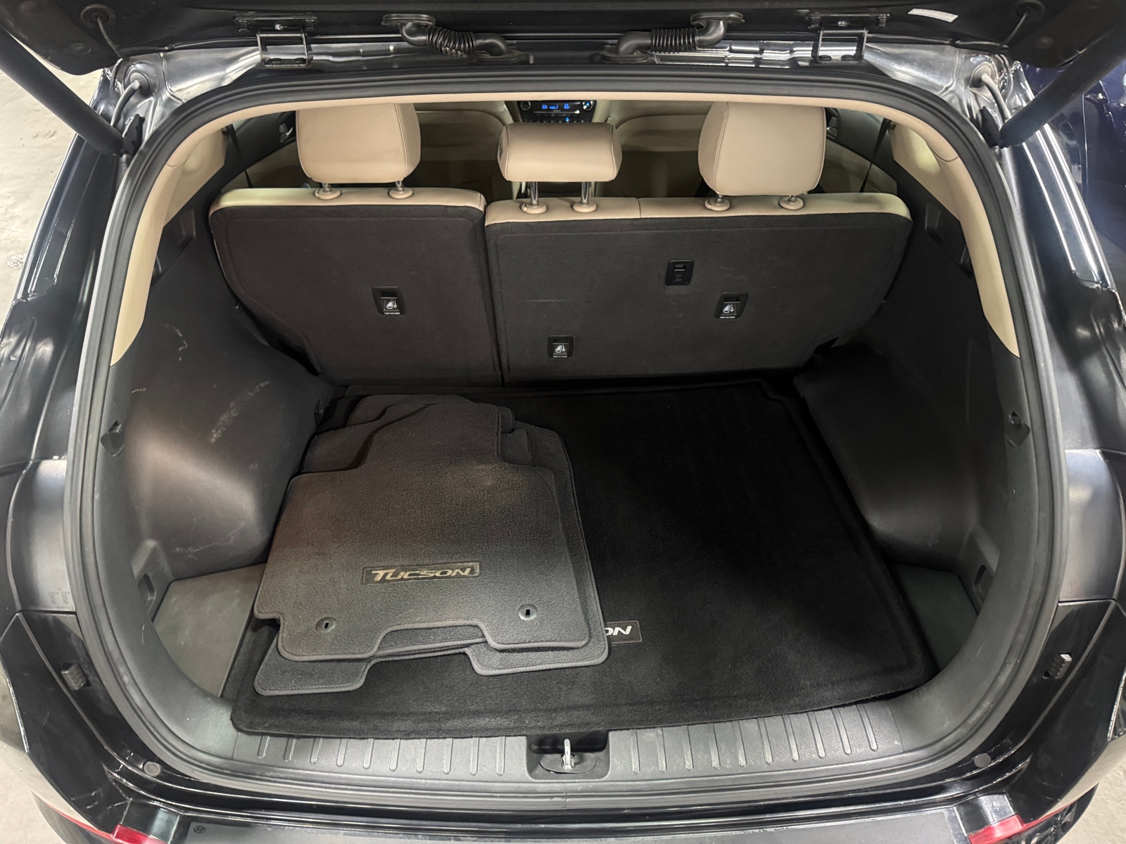 Thumbnail: 2016 Hyundai Tucson - 6