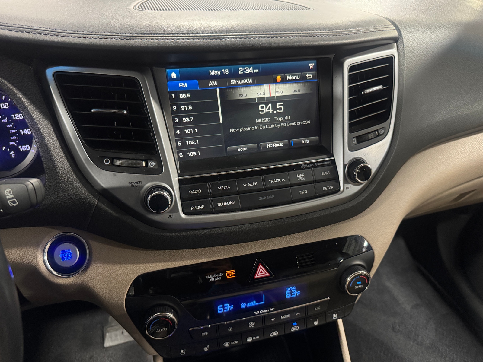 Thumbnail: 2016 Hyundai Tucson - 3