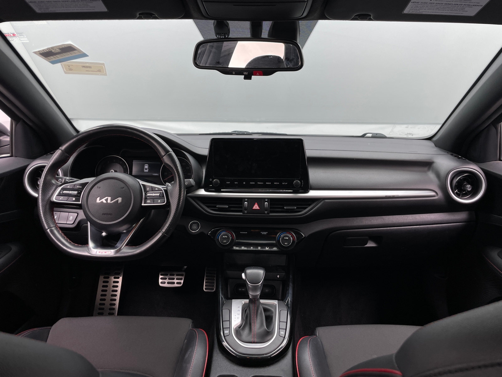 Thumbnail: 2024 Kia Forte - 3