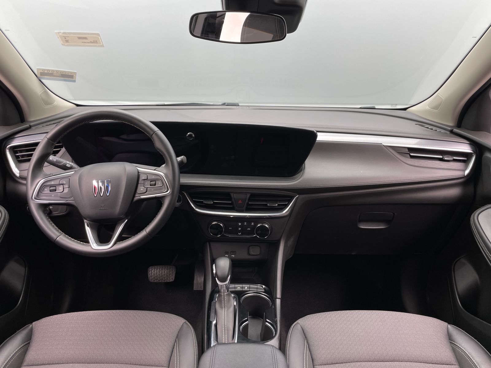 Thumbnail: 2025 Buick Encore GX - 3