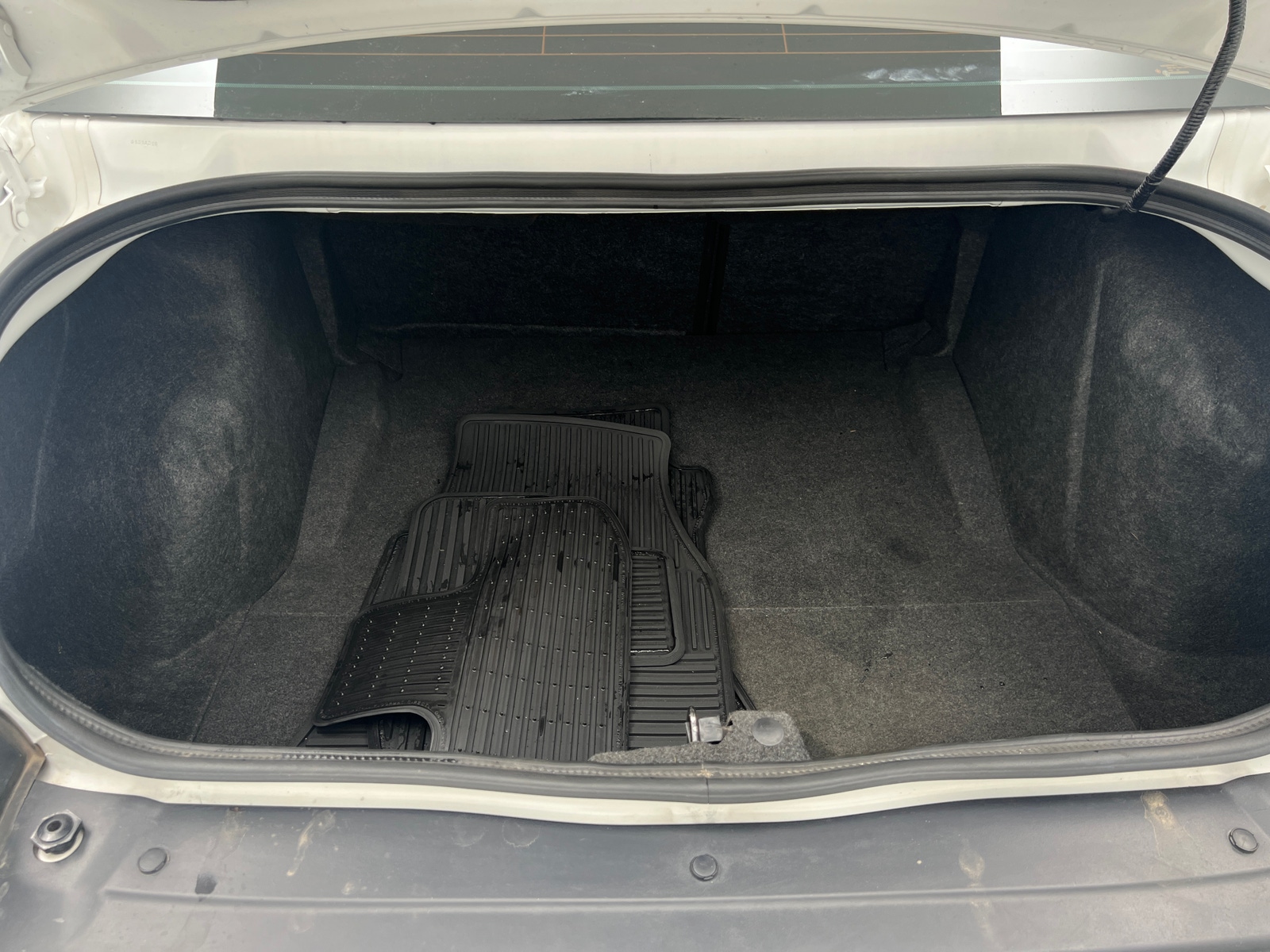 Thumbnail: 2015 Dodge Challenger - 5