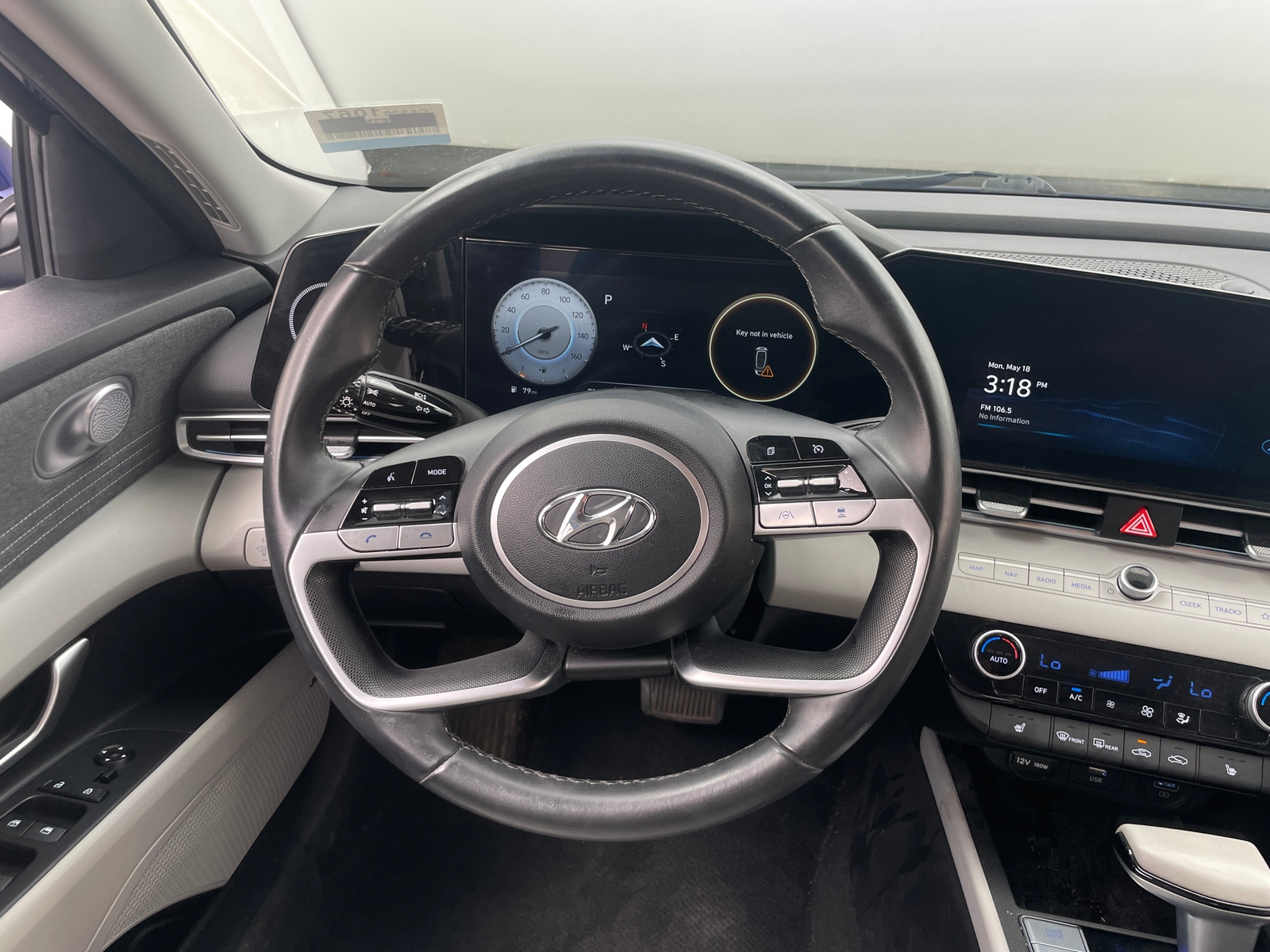 Thumbnail: 2023 Hyundai Elantra - 4