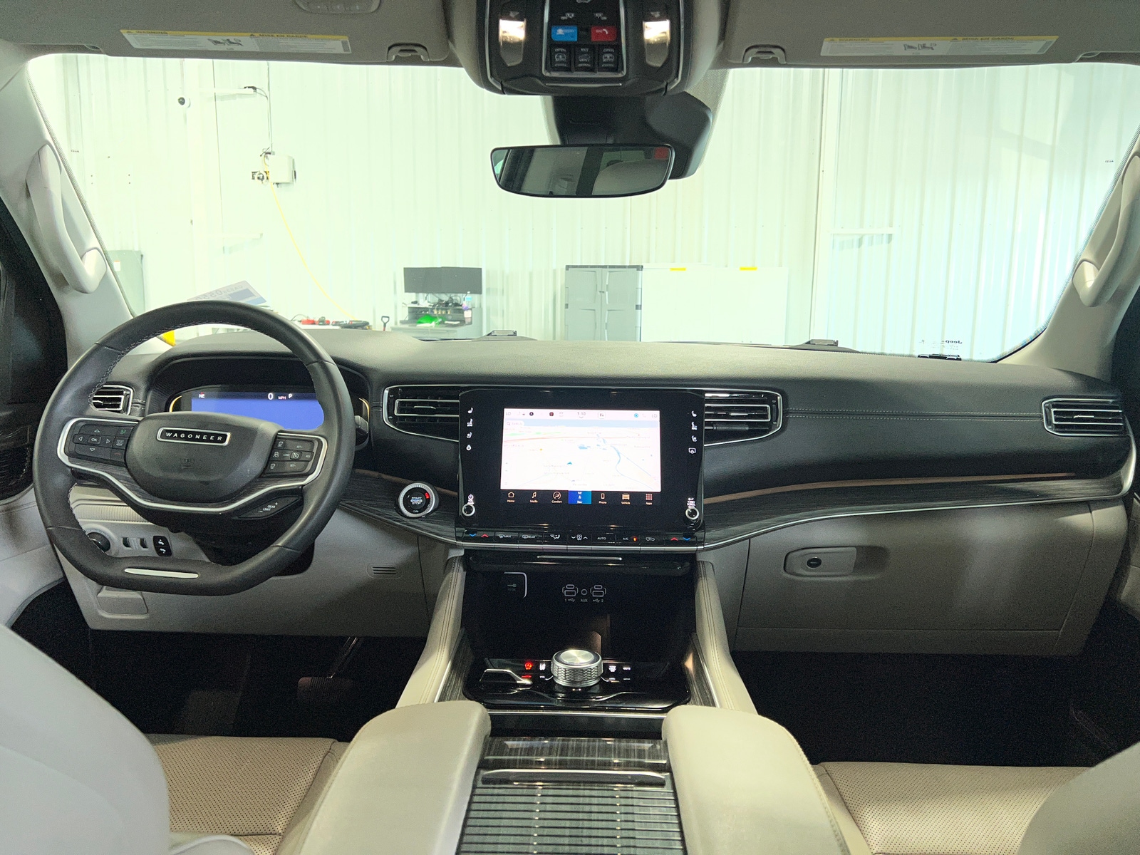 Thumbnail: 2022 Jeep Wagoneer - 2